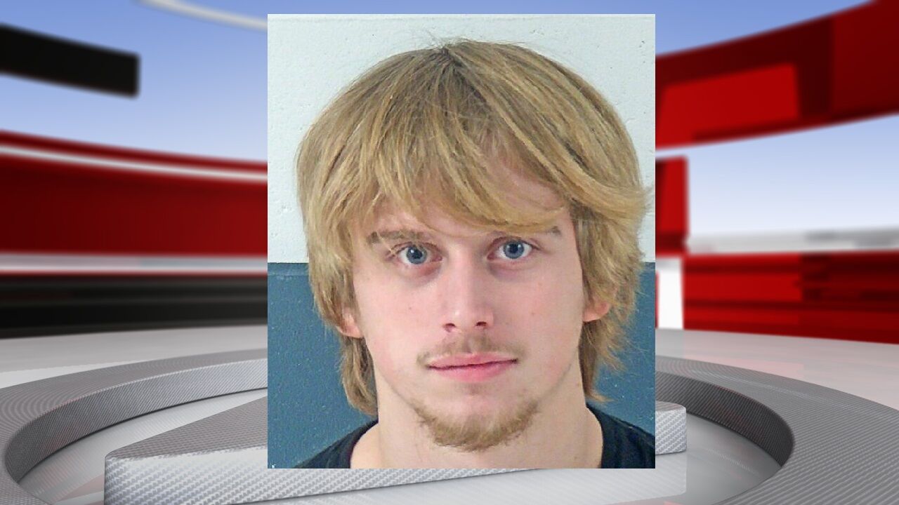 Bedford man sentenced to 14 months in prison for stealing guns from Indiana gun shop